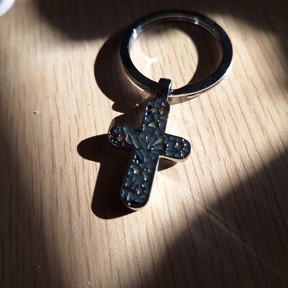 Silver Cross Keychain - Picture 2 of 2